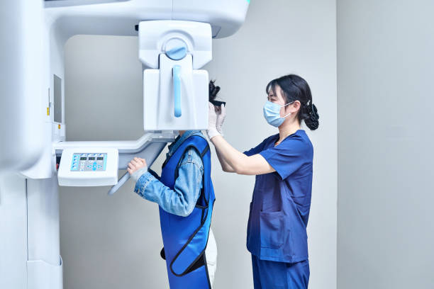 Best Emergency Dental Services for Seniors in Devine, TX